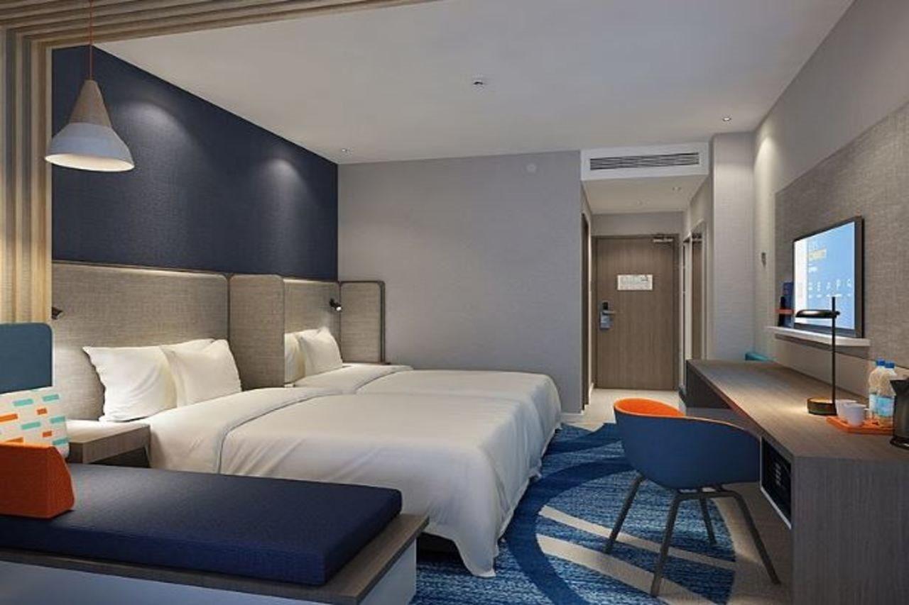 Holiday Inn Express Jinan Jingshi Road, An Ihg Hotel Exterior foto